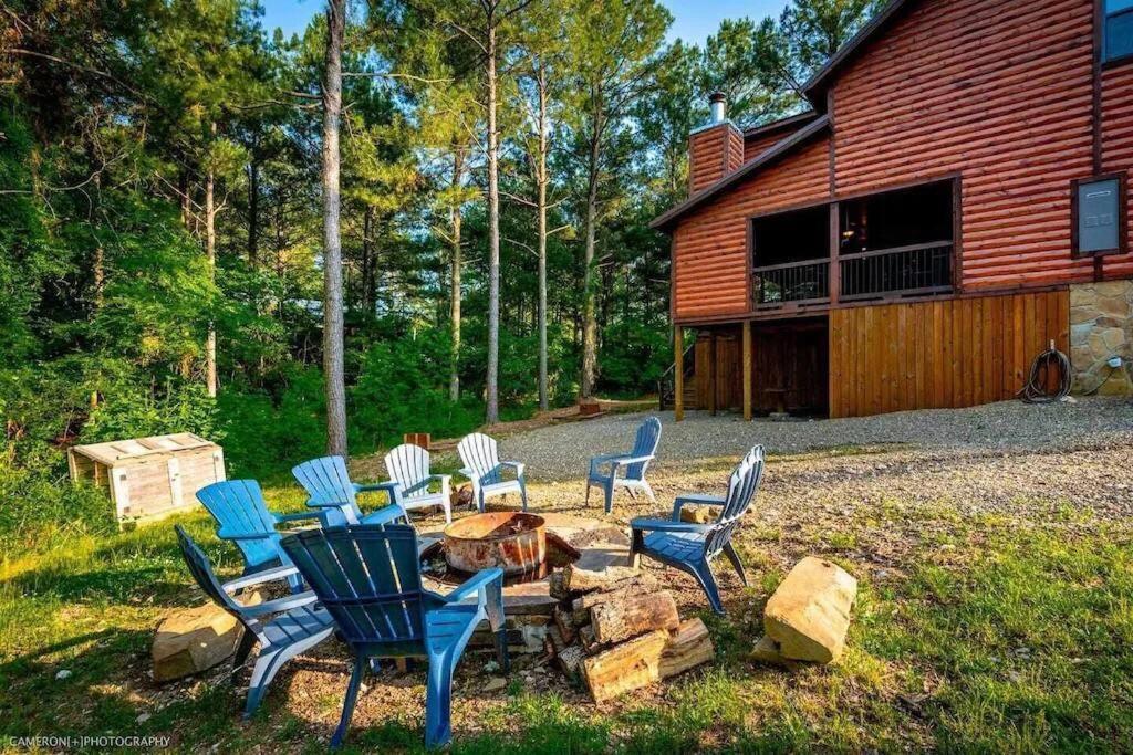 Iron Horse Lodge Sleeps 18, Games, Fire Pit, Hot Tub, Ev, More Broken Bow Zewnętrze zdjęcie