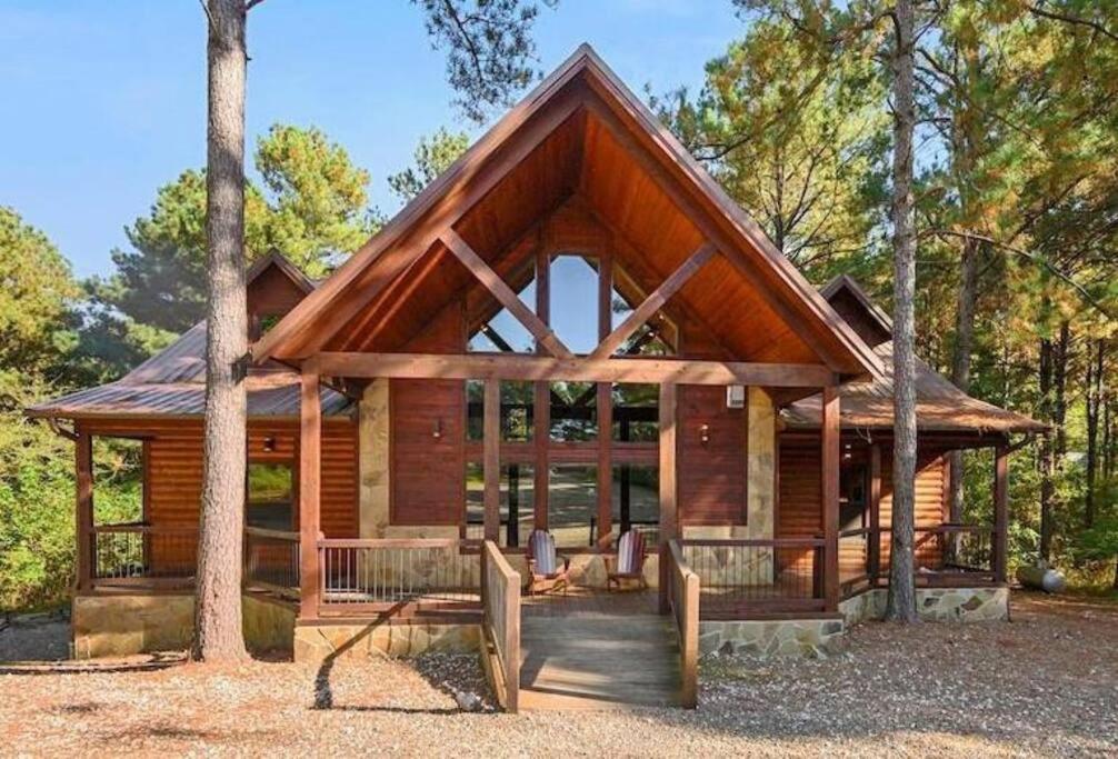 Iron Horse Lodge Sleeps 18, Games, Fire Pit, Hot Tub, Ev, More Broken Bow Zewnętrze zdjęcie